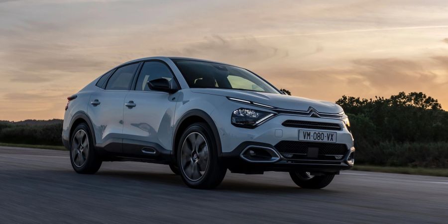 Zum Themendienst-Bericht vom 29. Juni 2022: Zum Jahreswechsel plant Citroën ein neues SUV-Coupé, aber nicht überall wird der e-C4 X als E-Auto auf den Markt kommen.