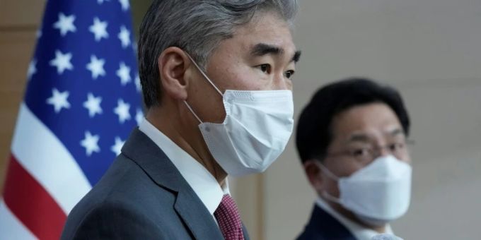 Der US-Sonderbeauftragte für Nordkorea, Sung Kim (l.) Der US-Sonderbeauftragte für Nordkorea, Sung Kim (l.)