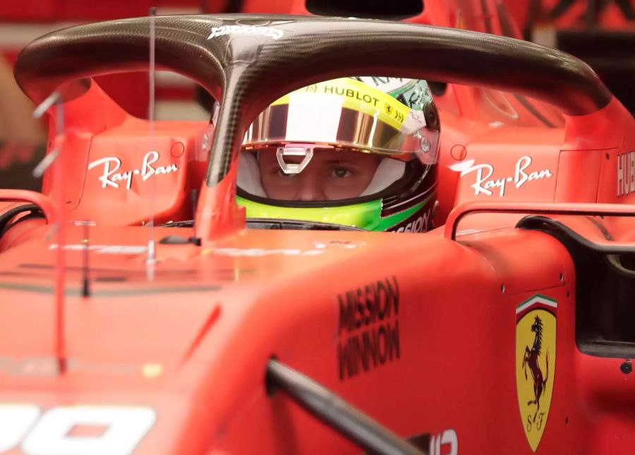 Mick Schumacher beim Formel-1-Test für Ferrari in Bahrain.