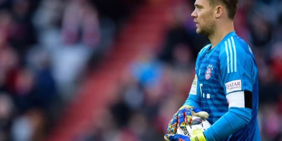 Manuel Neuer wird gegen den FC Augsburg im Bayern-Tor stehen. Foto: Matthias Balk