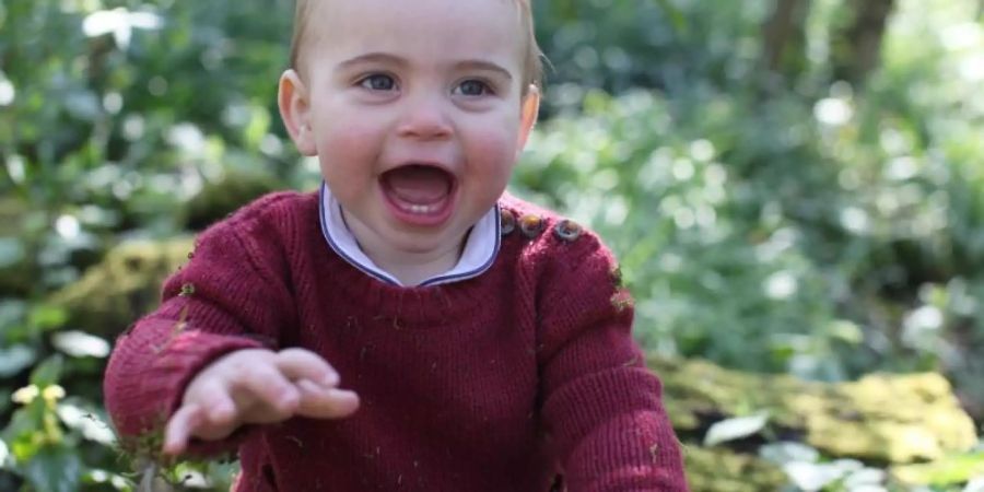 Temperamentvoll: Prinz Louis Anfang April 2019 auf dem Landwohnsitz in der Grafschaft Norfolk - aufgenommen von seiner Mutter Kate. Foto: Duchess Of Cambridge