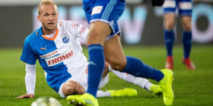 Der Grasshopper Club Zürich verzichtet auf Raphael Holzhauser. Mit dem Österreicher werden gleich drei Saisontore von GC aus dem Kader gestrichen. Grasshopper club zürich