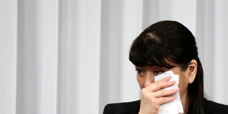 Julie Keiko Fujishima, scheidende Präsidentin des Unterhaltungsunternehmens Johnny & Associates Inc. während der Pressekonferenz.