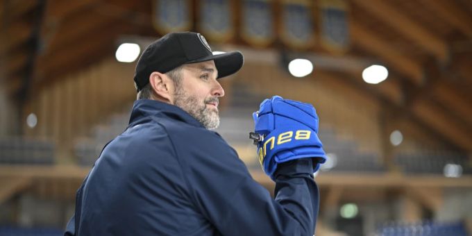«Schnell und smart» - Das sagt Trainer Josh Holden vor HCD-Saisonstart