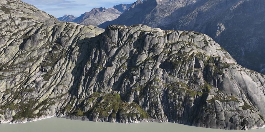 Bergwand hinter Grimselsee