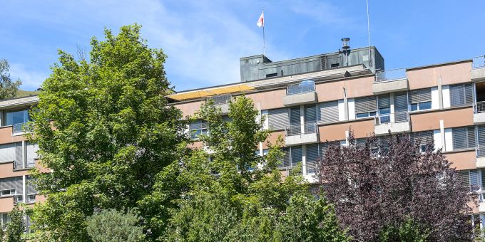 Das Spital Zweisimmen an der Karl Haueter-Strasse 21. - Zweisimmen Das Spital Zweisimmen an der Karl Haueter-Strasse 21. - Zweisimmen