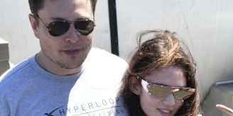 Neue Biografie - Elon Musk und Grimes sollen ein drittes Kind haben Neue Biografie - Elon Musk und Grimes sollen ein drittes Kind haben