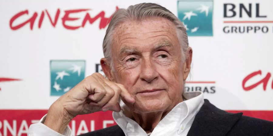 Joel Schumacher