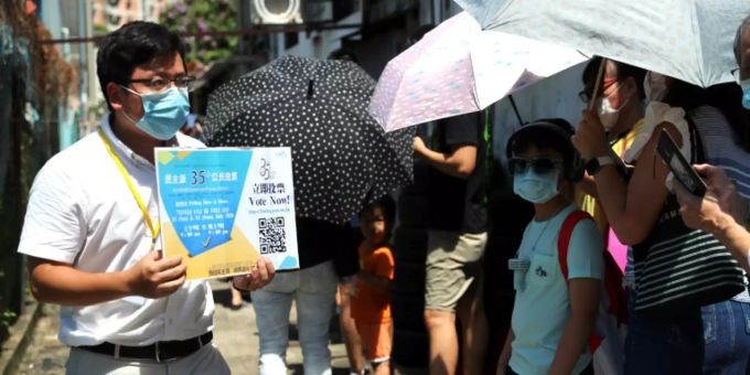 Hohe Beteiligung trotz grosser Hitze in Hongkong Hohe Beteiligung trotz grosser Hitze in Hongkong