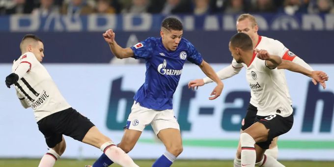 In der Hinrunde gewann Schalke 04 gegen die Eintracht mit 1:0. Frankfurt Schalke