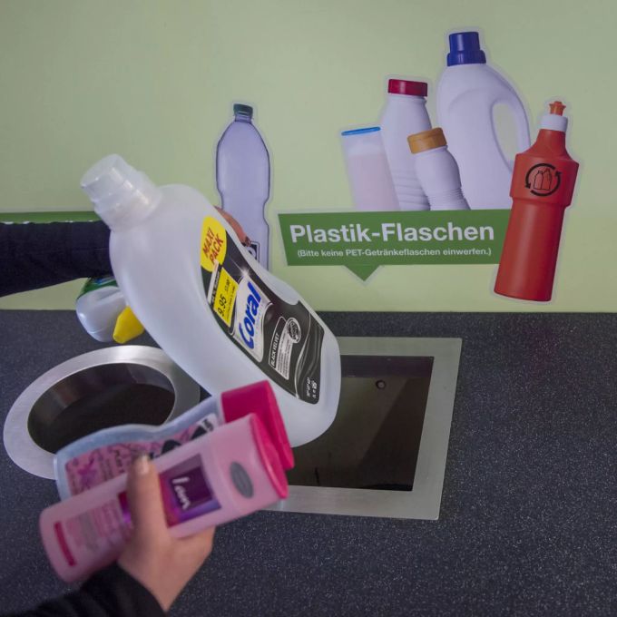 Mit dem neuen Sammelsack der Migros sollen alle Plastik-Verpackungen gesammelt werden können. Migros