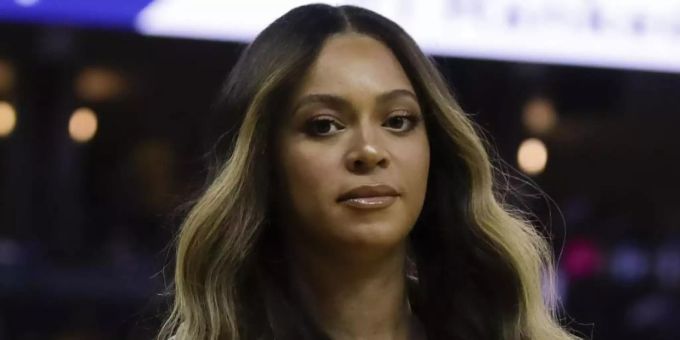 Beyoncé hat sich in der Debatte über Rassismus und Polizeigewalt mit einer positiven Botschaft zu Wort gemeldet. Foto: Ben Margot/AP/dpa Beyoncé hat sich in der Debatte über Rassismus und Polizeigewalt mit einer positiven Botschaft zu Wort gemeldet. Foto: Ben Margot/AP/dpa