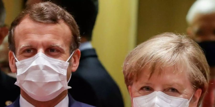 Frankreichs Präsident Macron und Kanzlerin Merkel
