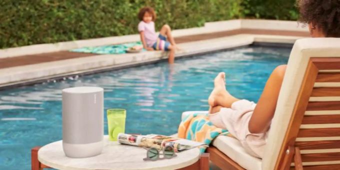 Der mobile Lautsprecher Sonos Move. sonos lautsprecher