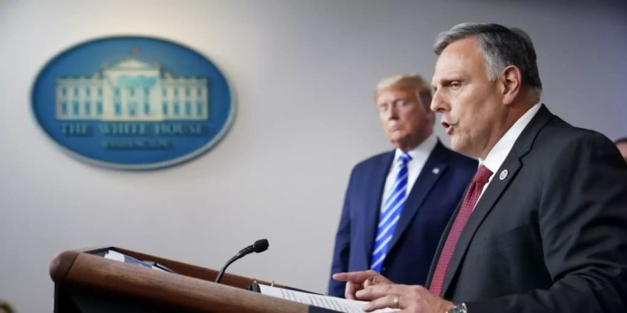 US-Regierungsberater William Bryan, hinten Präsident Trump