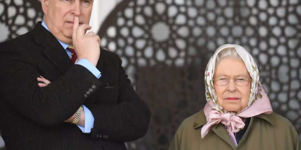 Queen Elizabeth So Schlimm Wird 2021 Fur Die Konigsfamilie