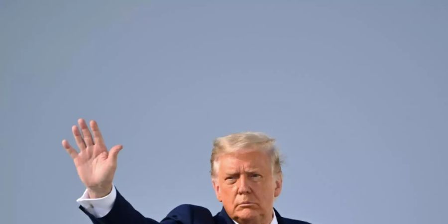 Trump auf dem Weg zu einem Wahlkampfauftritt