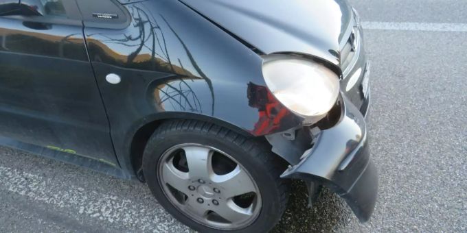 Glarus: Verkehrsunfall auf der Autobahn A3 in Bilten. Glarus: Verkehrsunfall auf der Autobahn A3 in Bilten