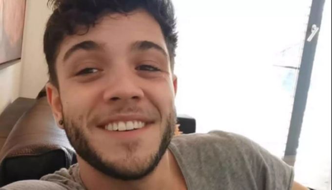 Erkennen Sie die Narbe?Der Schweizer Sänger und einstiger DSDS-Sieger Luca Hänni. Luca Hänni