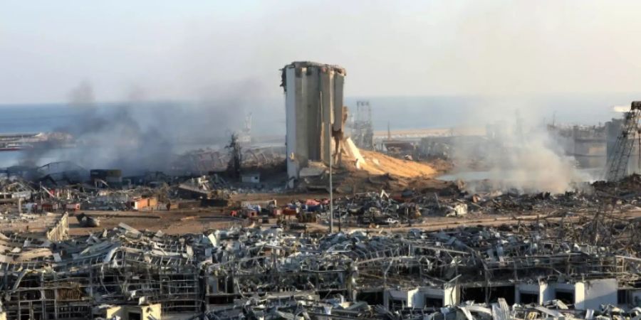 Zerstörung im Hafen von Beirut