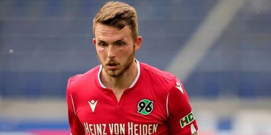 Wird nach seiner Ausleihe wieder beim FC Köln zurück erwartet: Jannes Horn. Foto: Friedemann Vogel/EPA - Pool/dpa
