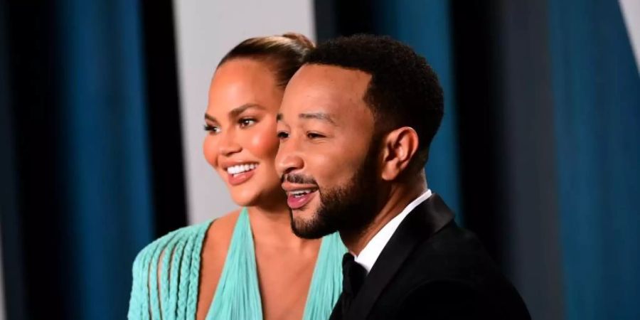 John Legend und Chrissy Teigen freuen sich auf einen Jungen. Foto: Ian West/PA Wire/dpa