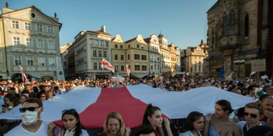 Demonstranten in Prag