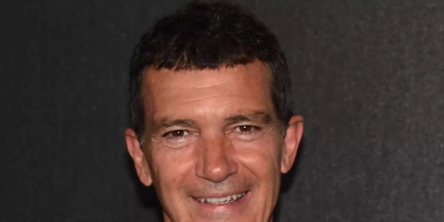 Antonio Banderas vor der Verleihung des CineMerit Award in München 2019. Foto: Felix Hörhager/dpa