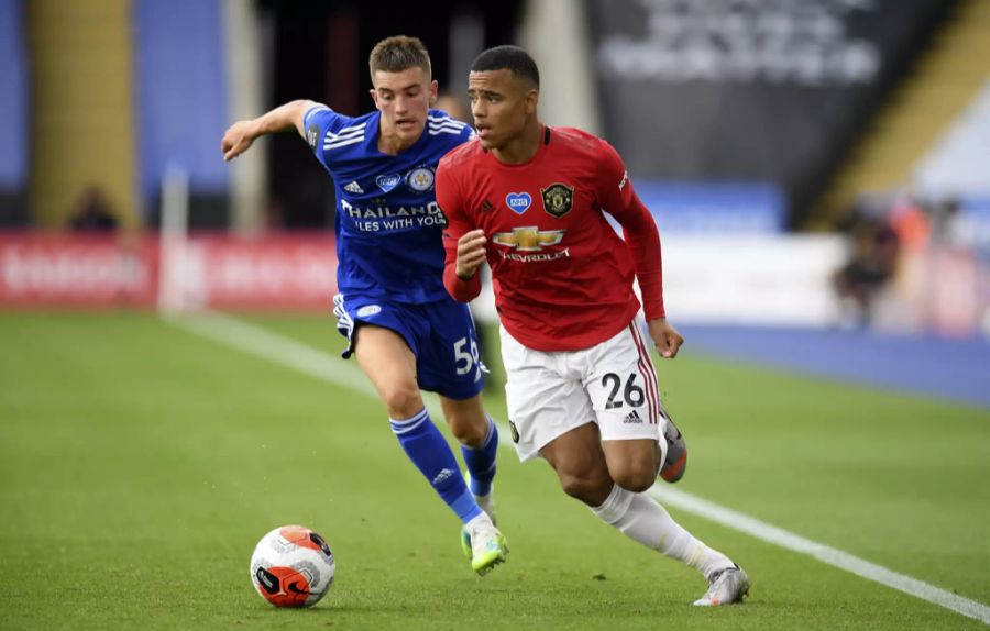 Mason Greenwood (r.) steht bei Manchester United unter Vertrag.