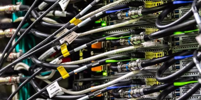 Die EU nennt als Grund für die Strafmassnahmen unter anderem die Angriffe mit den Schadprogrammen WannaCry und NotPetya (Symbolbild). Foto: Robert Michael/dpa-Zentralbild/dpa Die EU nennt als Grund für die Strafmassnahmen unter anderem die Angriffe mit den Schadprogrammen WannaCry und NotPetya (Symbolbild). Foto: Robert Michael/dpa-Zentralbild/dpa