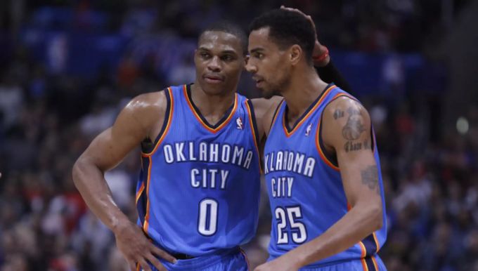 Thabo Sefolosha (r.) zusammen mit Russell Westbrook bei den Oklahoma City Thunder 2013. NBA Westbrook Sefolosha