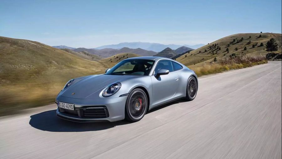 Der neue Porsche 911 992 kommt etwas kantiger und aggressiver daher als sein Vorgänger.