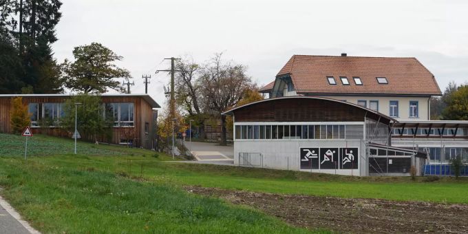 Das Schulhaus von Zimmerwald. Das Schulhaus von Zimmerwald.