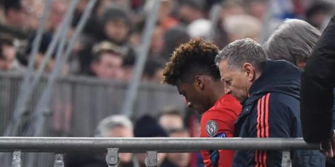 Wurde wenige Minuten nach seinem Tor zum 1:0 gegen Tottenham verletzt ausgewechselt: Kingsley Coman (l). Foto: Matthias Balk/dpa Wurde wenige Minuten nach seinem Tor zum 1:0 gegen Tottenham verletzt ausgewechselt: Kingsley Coman (l). Foto: Matthias Balk/dpa