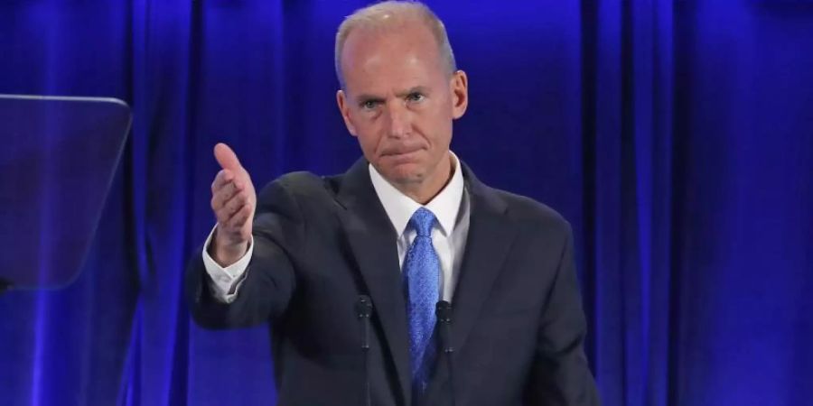 Dennis Muilenburg Ende April während des jährlichen Boeing-Aktionärstreffens im Field Museum für Naturkunde in Chicago. Foto: Jim Young/Pool AP/dpa