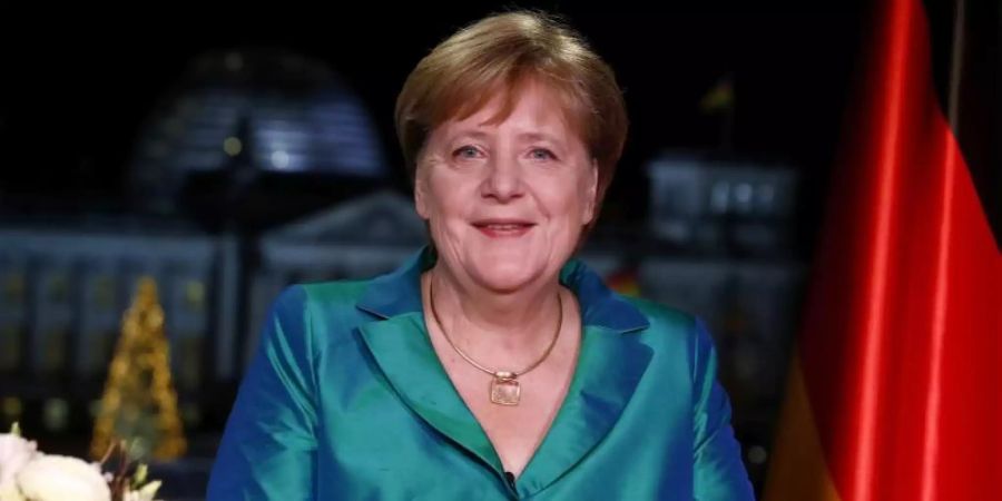 Bundeskanzlerin Angela Merkel (CDU), aufgenommen nach der Aufzeichnung ihrer Neujahrsansprache im Kanzleramt. Foto: Michele Tantussi/REUTERS/POOL/dpa