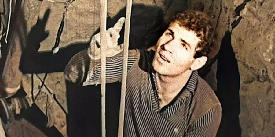 Domenico Sesta (Mimo) in einer Szene aus dem Dokumentarfilm "Tunnel der Freiheit". Foto: -/SWR/NBC/National Archives/dpa