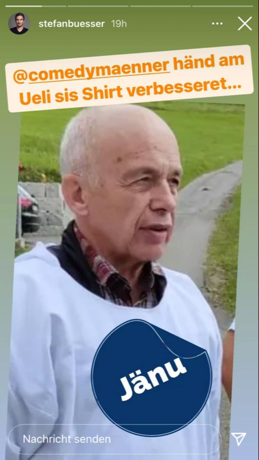 Stefan Büsser hat Ueli Maurers Shirt verbessert.