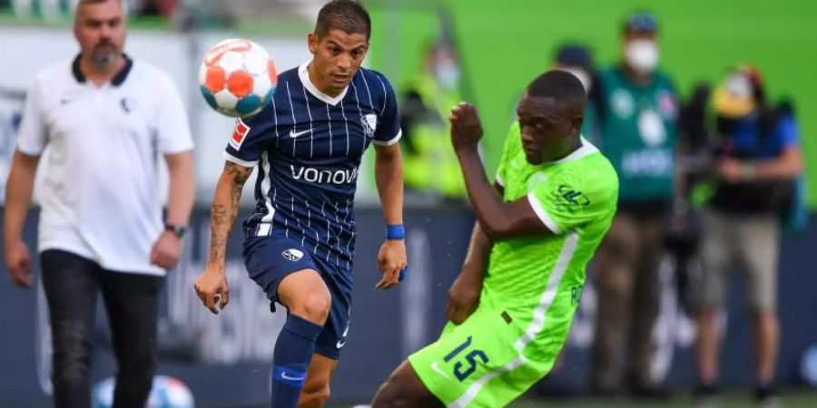 Fehlt dem VfL Bochum in Köln: Cristian Gamboa (l). Foto: Swen Pförtner/dpa