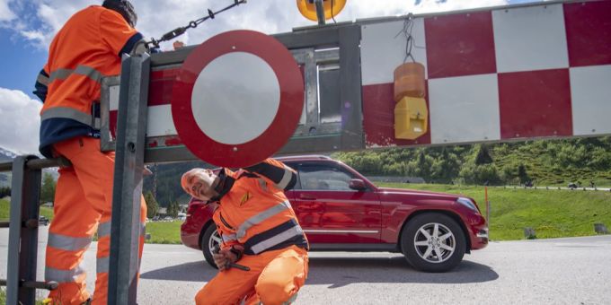 Der Autolenker wurde nicht über die Gurnigel-Passstrasse geleitet - obwohl diese gar nicht gesperrt gewesen wäre (Symbolbild).