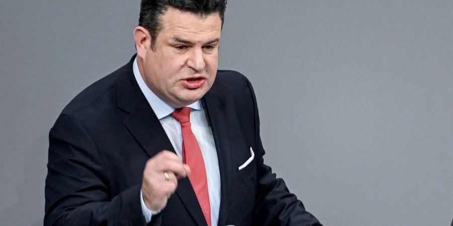 Bundesarbeitsminister Hubertus Heil (SPD) bei einer Debatte im Bundestag.