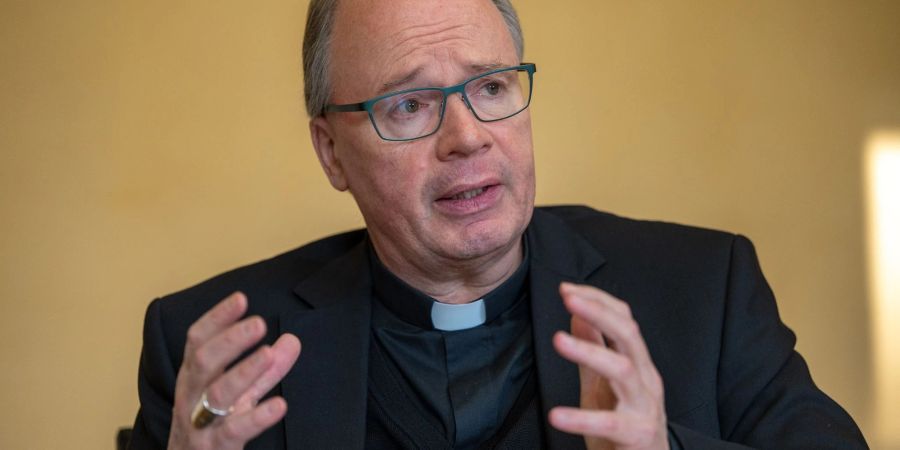 Der Trierer Bischof Stephan Ackermann befürchtet, dass die Kirche ohne Reformen noch mehr Mitglieder verliert.