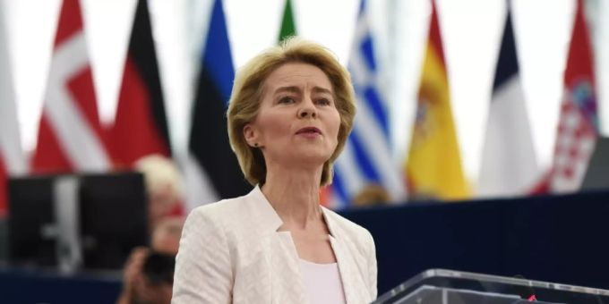 Von der Leyen im Juli im Europaparlament Von der Leyen im Juli im Europaparlament