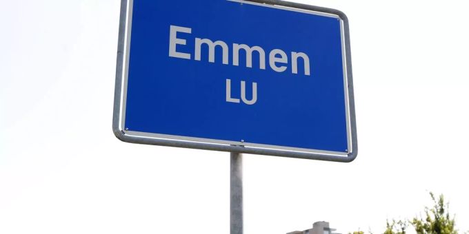 Das Ortsschild von Emmen LU. Emmen