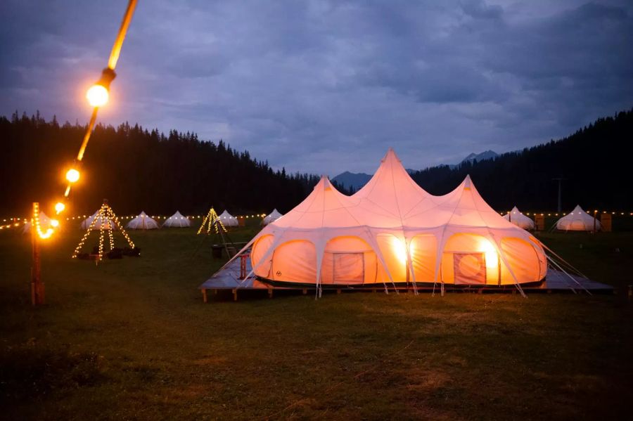 Pop-Up Glamping