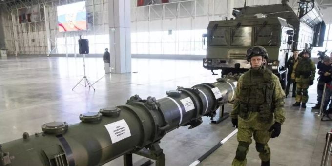 Ein neuer russischer Marschflugkörper vom Typ 9M729. Foto: Pavel Golovkin/AP Ein neuer russischer Marschflugkörper vom Typ 9M729. Foto: Pavel Golovkin/AP