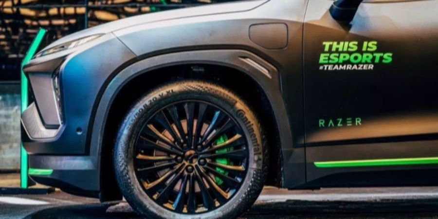 Razer Schwarz Auto