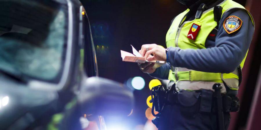Kantonspolizei Zürich hat an mehrere Grosskontrollen durchgeführt.