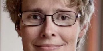 esther omlin