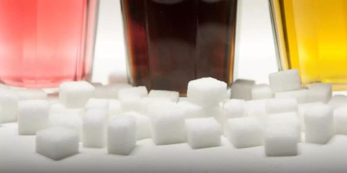 Künstliche Intelligenz enthüllt Zusammenhang von Zucker und Covid